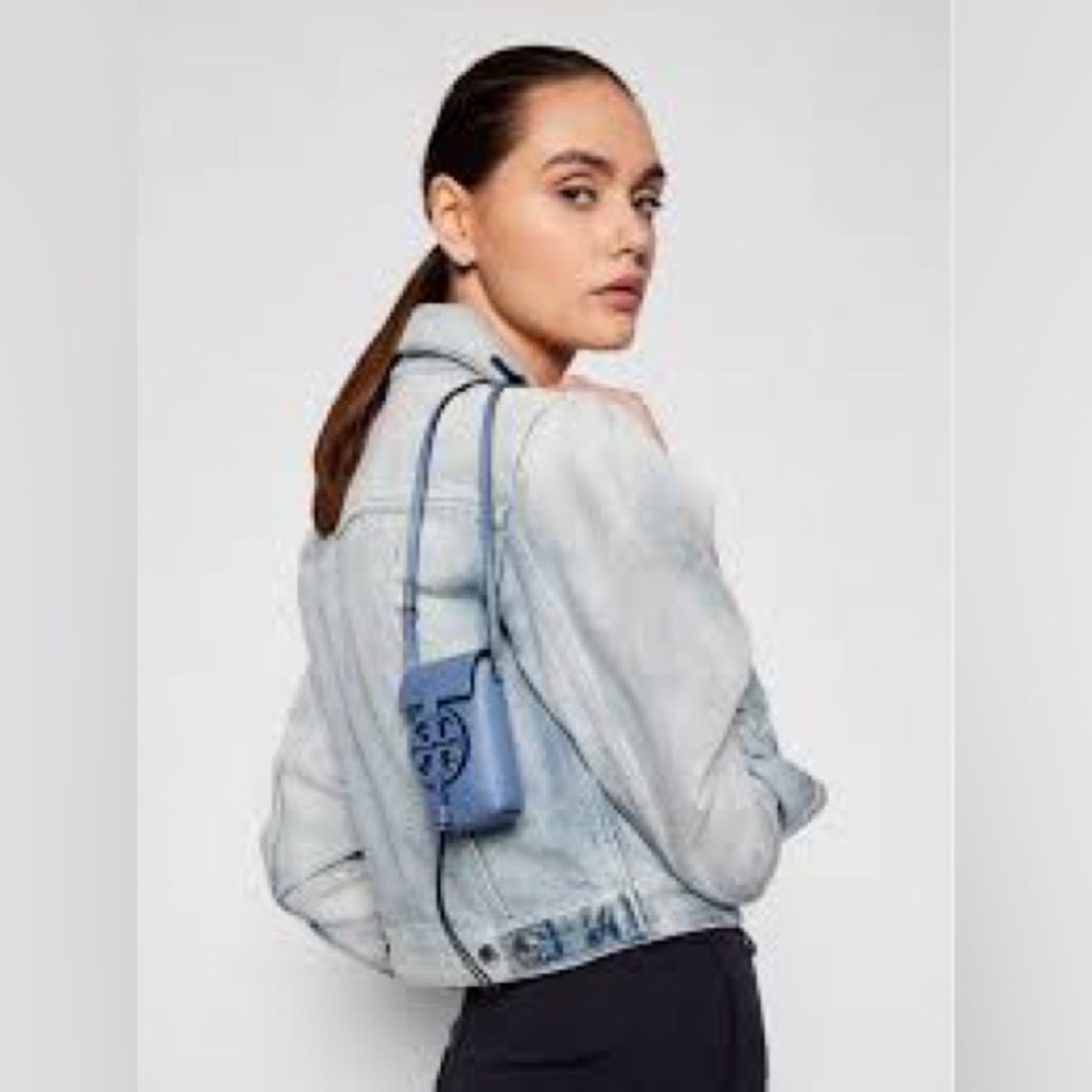 SOLD ‼️ Tory Burch Miller Phone Crossbody